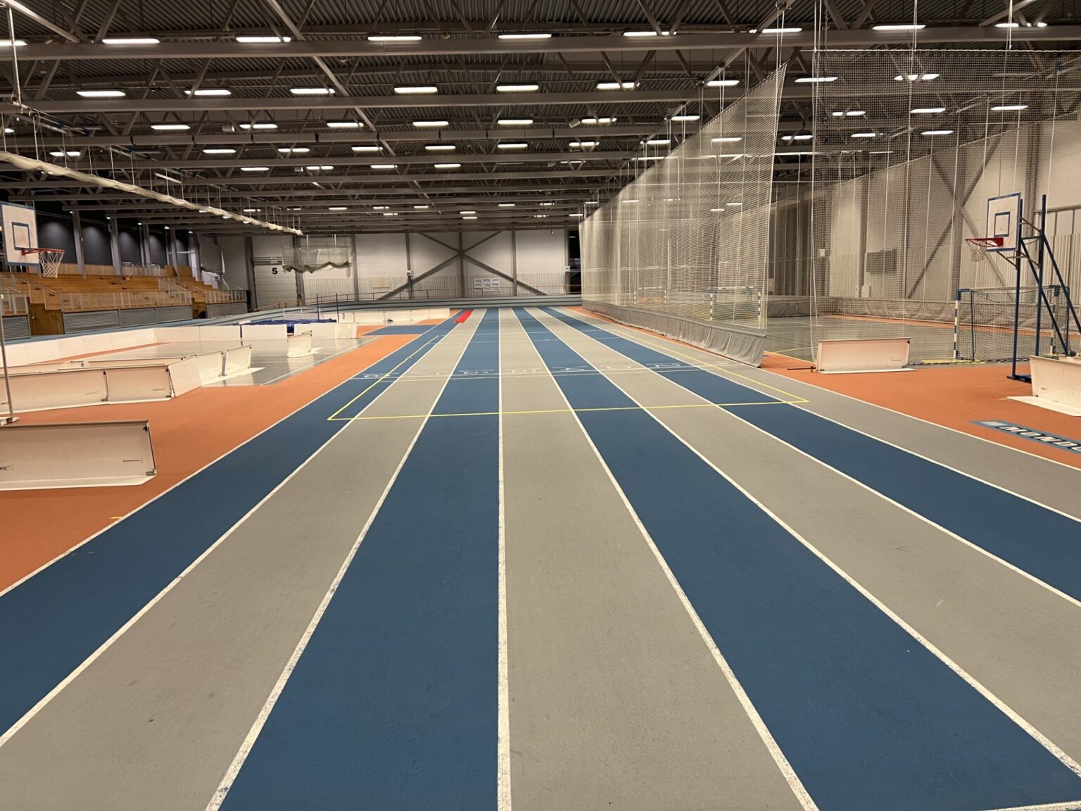bilde av friidrettshallen
