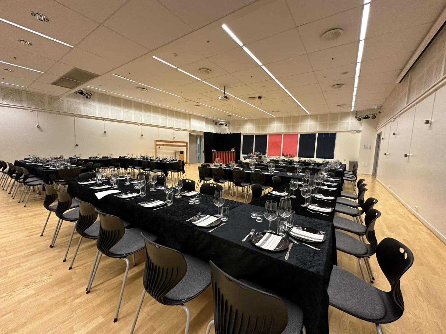 Selskap i dansesalen